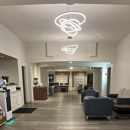 Wingate By Wyndham Dublin Near Claytor Lake State Park Екстериор снимка